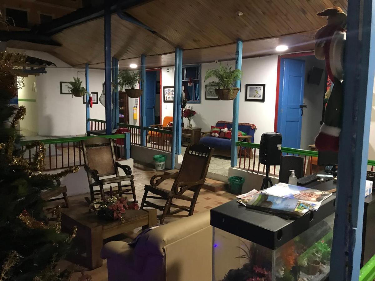 Hostal Maderos 산타 로사 데 카발 외부 사진